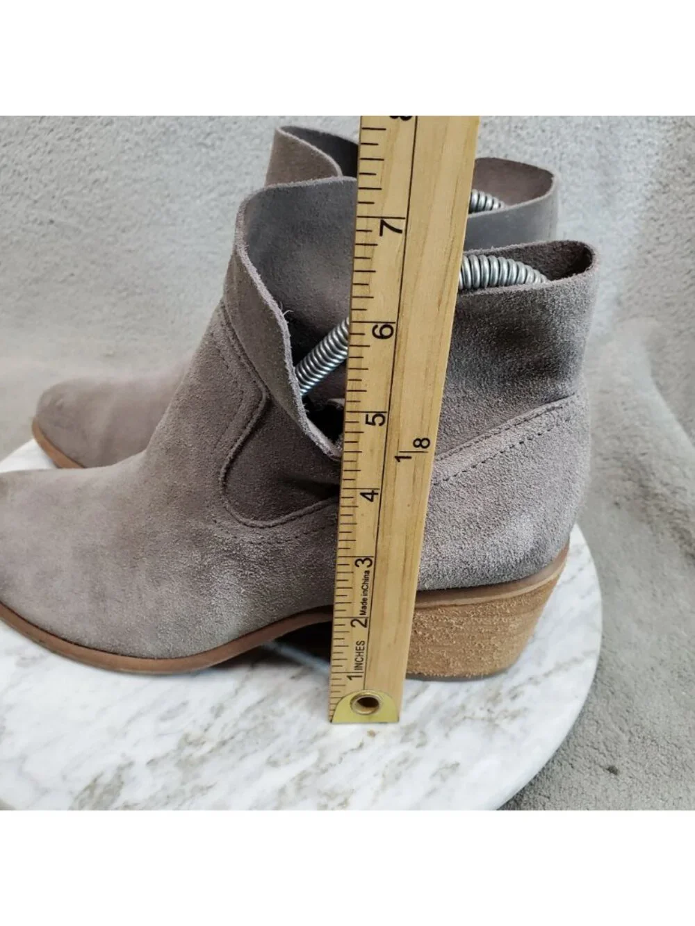 BP Shoes Womens Size 7 Brice Gray Suede Ankle Booties *Read*